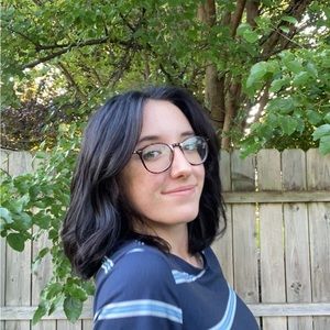 Meet your Posher, Lillia